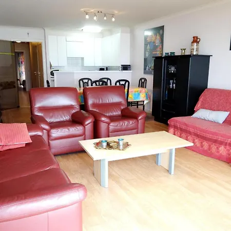 In With Balcony Apartment *