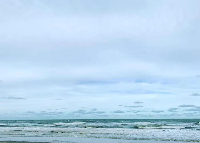 דירה In Near The *